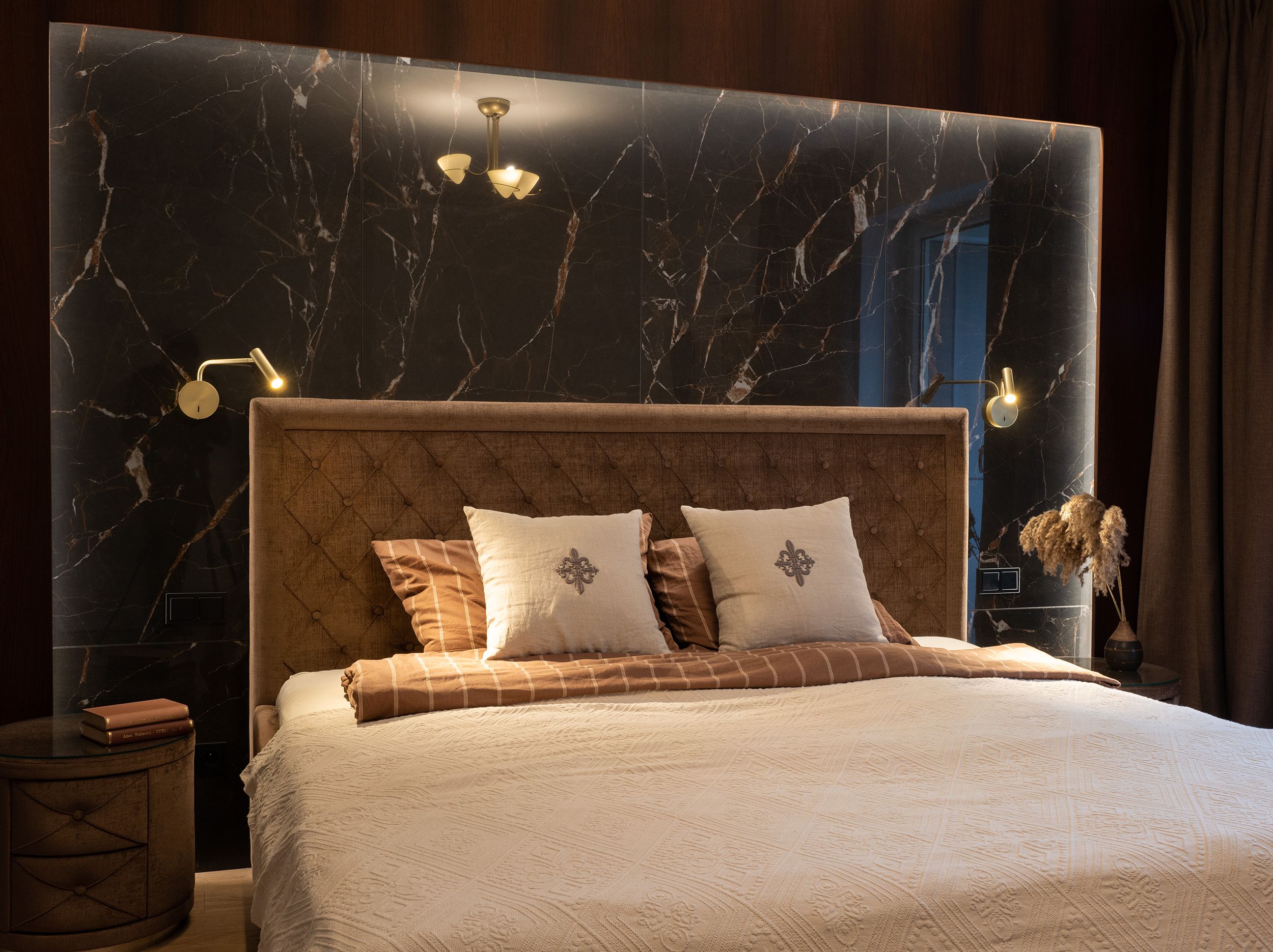 Feng Shui w sypialni: Stwórz przestrzeń do relaksu i odnowy